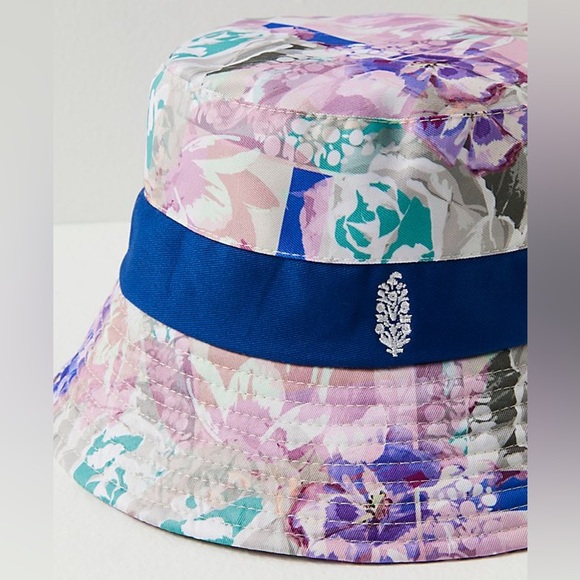 FREE PEOPLE Bucket Hat Digital Blooms - Picture 3 of 9
